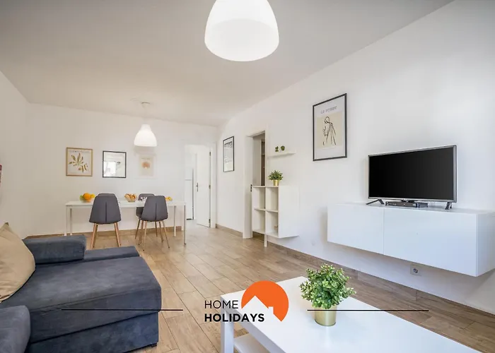 #2 Amazing 3 Bedrooms -Center- 5 mim Walk beach